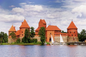 Тракайский замок - резиденция литовских князей на озере Гальве