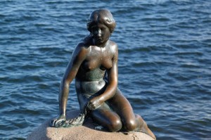 Русалочка — неизменный символ Дании. Интересные факты и фотографии