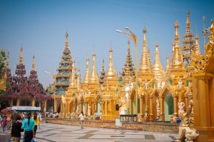 Шведагон Пайя или пагода Шведагон — великая буддийская святыня Мьянмы