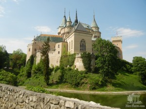Замок в Бойницах, задний фасад (Словакия)