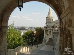 Рыбацкий бастион. Вид из арки  (Будапешт)