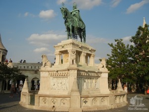 Памятник Иштвану Великому, над которым скульптор работал 10 лет (Будапешт)