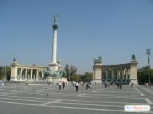 Площадь Героев и главная его достопримечательность - памятник Тысячелетию Венгрии