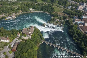 Рейнский водопад и замок Лауфен с высоты полета (Швейцария)