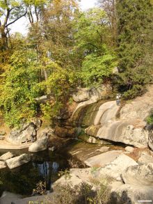 Самый высокий водопад в Софиевском парке (Умань)