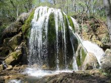 В сезон дождей водопад "Серебряные струи" еще более красив