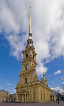 Петропавловский собор - главное сооружение Петропавловской крепости