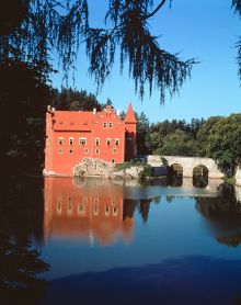 Очень романтичный Чешский замок Червена Лгота