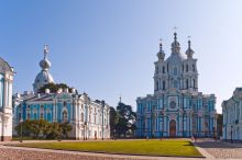 Смольный монастырь в Санкт-Петербурге