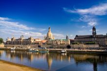 Река Эльба и панорама Дрездена