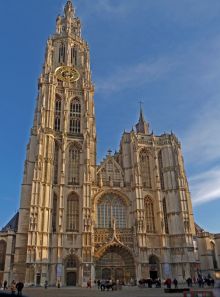 Собор Богоматери в Антверпене - самый большой готический храм в Бельгии