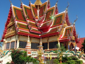 Храм Плай Лаем (Тайланд)