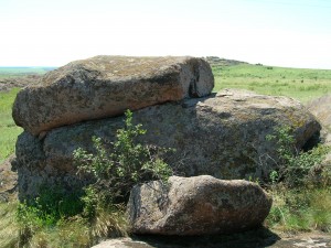Каменные глыбы, происхождение которых до сих пор точно не установлено