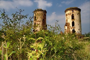 Башни Червоногородского замка