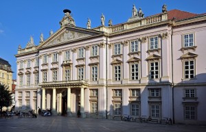Примациальный дворец или попросту мэрия Братиславы