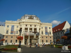 Здание Оперного театра в Братиславе