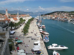 Вид на набережную Трогира (Хорватия)