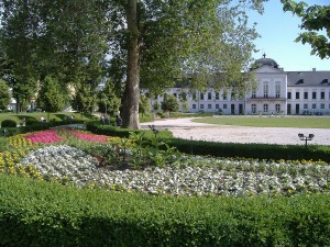 Президентский дворец и парк. Братислава.