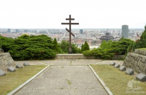 Православный крест у обзорной площадки