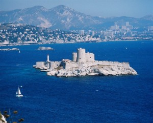 Островной замок Иф в Марселе