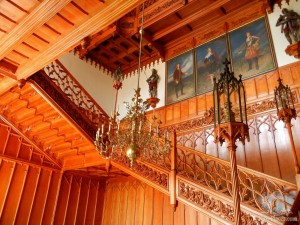 Лестница и фамильная галерея Лихтенштейнов