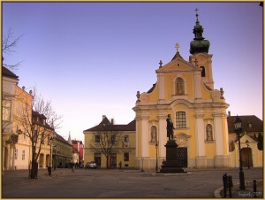 Церковь кармелитов в Дьере (Венгрия)