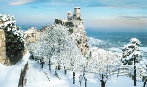 Зимний пейзаж в Сан-Марино (Италия)