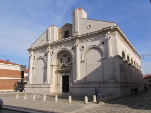 Кафедральный Собор Римини – храм Малатесты