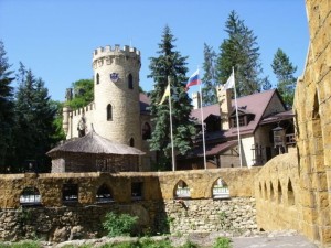 Замок любви и коварства в Кислововдске