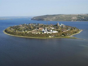 Остров-град Свияжск с высоты (Татарстан)