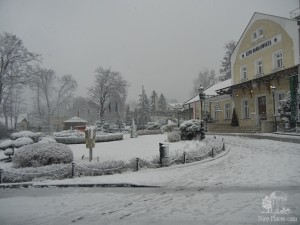 После почти трехчасовом пребывании под землей увидеть небо и свежий снег особенно приятно :) (Польша)
