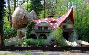 Сказочный домик в Сказочном лесу парка Эфтелинг