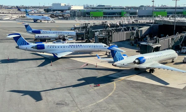 Пассажирка подала в суд на авиакомпанию из-за ожога четырехлетней дочери Пассажирка подала в суд на авиакомпанию из-за ожога четырехлетней дочери