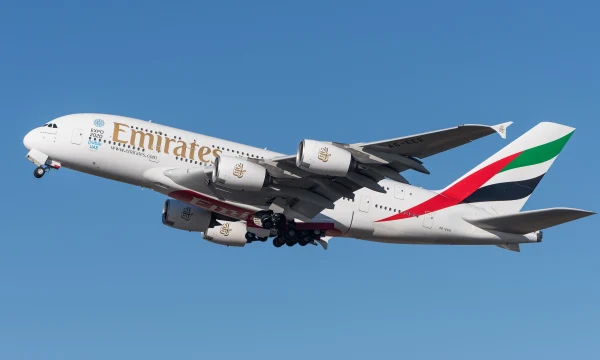 Emirates убавляет число кресел в экономе в Airbus A380 Emirates убавляет число кресел в экономе в Airbus A380