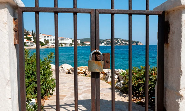 Открытие широко разрекламированного турецкого премиум-отеля отложили на год Открытие широко разрекламированного турецкого премиум-отеля отложили на год