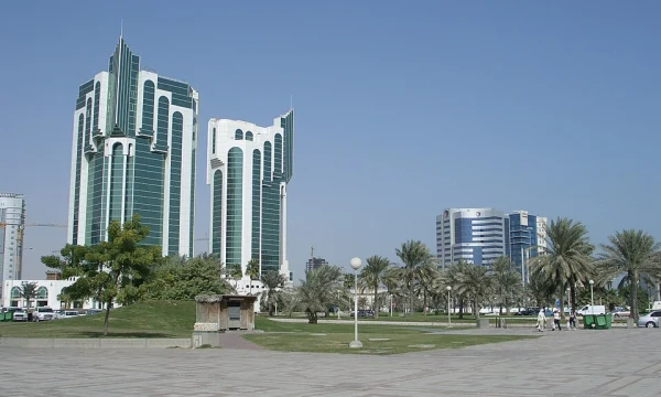 Российским туристам в Катаре разрешили еще неделю жить бесплатно Российским туристам в Катаре разрешили еще неделю жить бесплатно