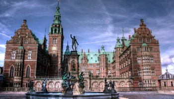 Замок Фредериксборг: нетленный символ датской монархии Замок Фредериксборг: нетленный символ датской монархии