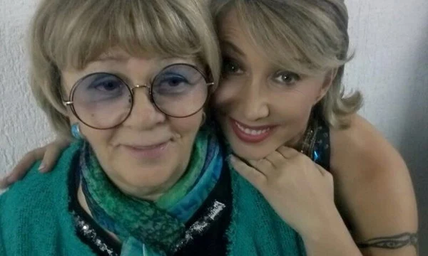 Заслуженная артистка России Елена Воробей поделилась ожиданиями от премьеры в ЦДКЖ Заслуженная артистка России Елена Воробей поделилась ожиданиями от премьеры в ЦДКЖ