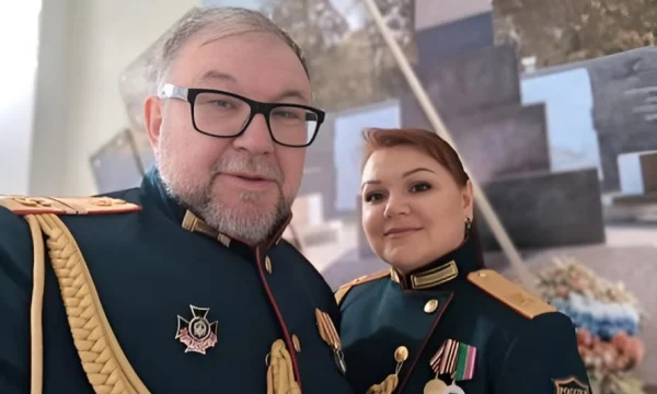 Семейный дуэт Суховых представляет свой взгляд на будущее эстрады Семейный дуэт Суховых представляет свой взгляд на будущее эстрады